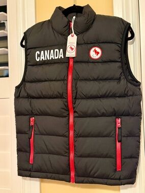 Hudson's Bay Company Men's XS Goose Down Filled Puffer Vest-Made in Canada